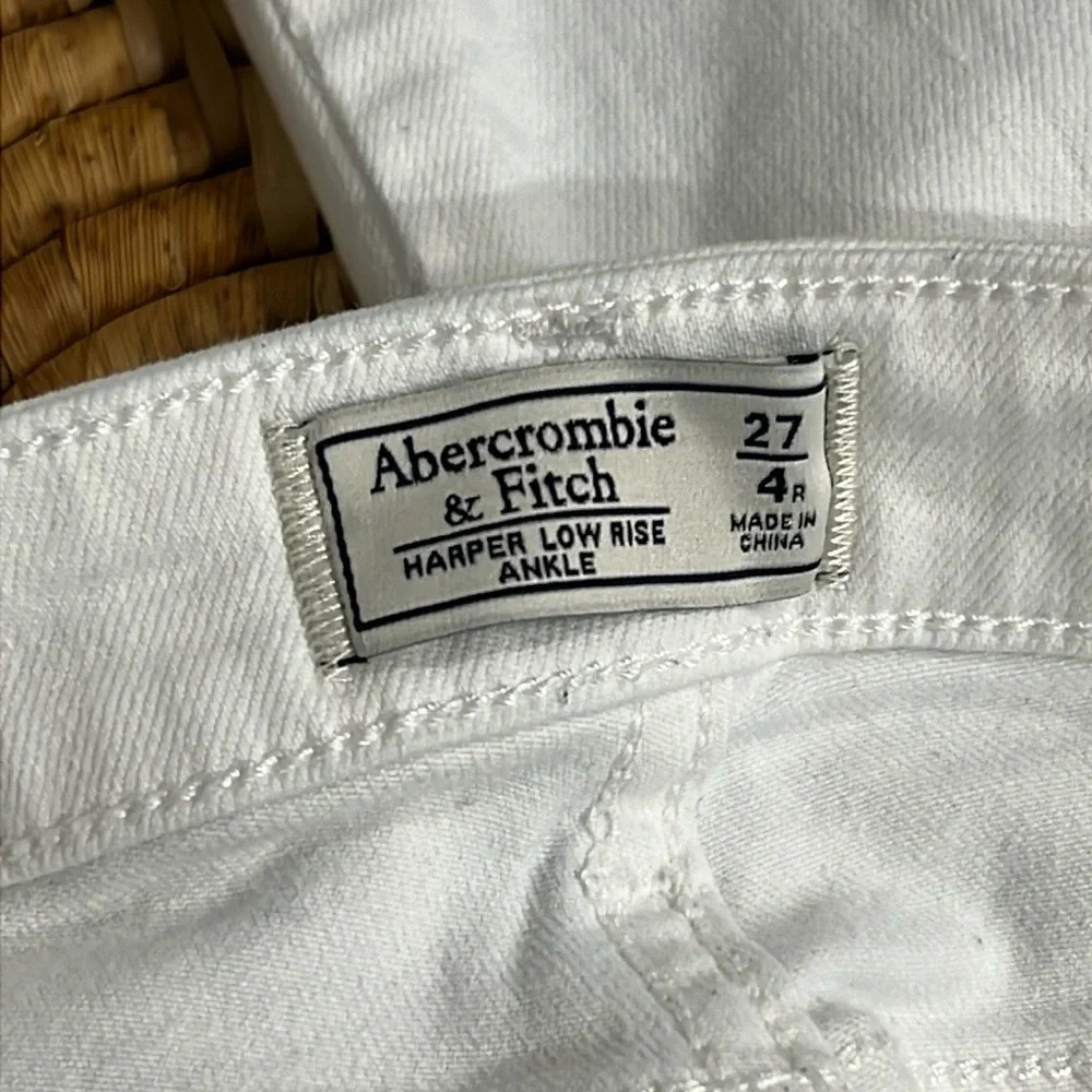 Abercrombie and Fitch Harper Low Rise Ankle Jeans - Picture 2 of 4